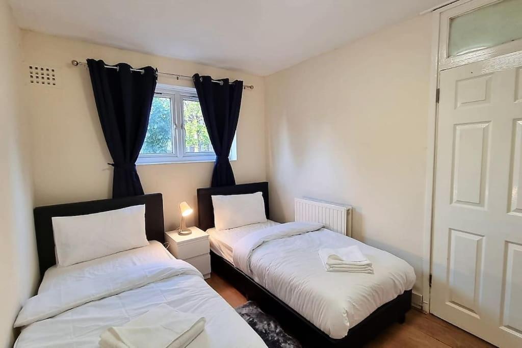 2 Bedroom Apartment In Kennington London Luaran gambar